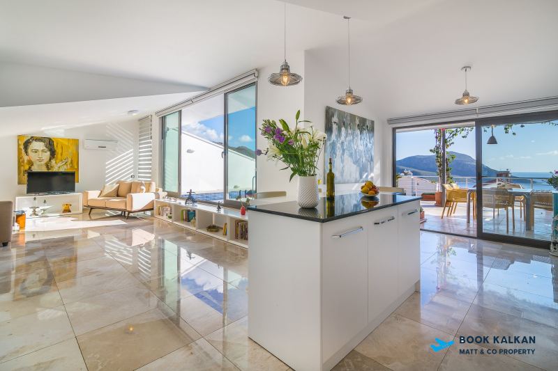 Rumi Penthouse